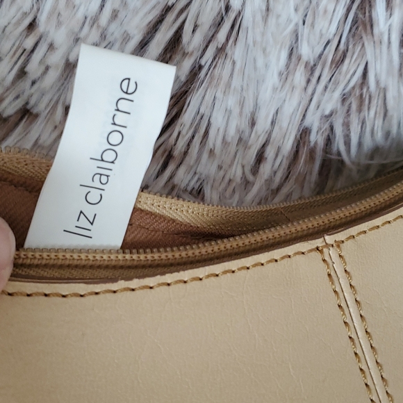 Liz Claiborne tan bag w/ gold hardware - Picture 11 of 13